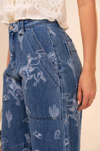 91785P Western Print Barrel Leg Denim Jean: MEDIUM WASH / S-M-L (2-2-2)