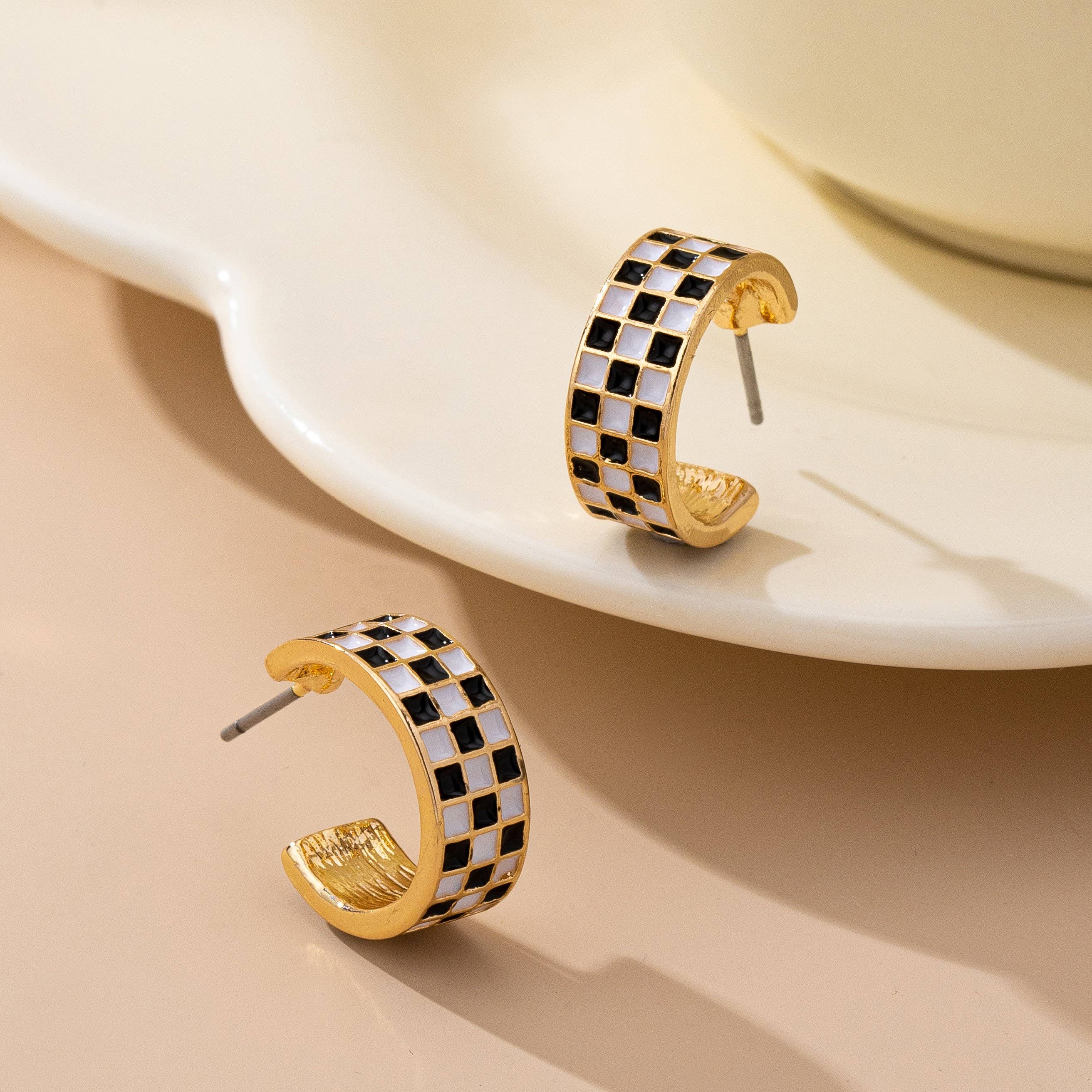 CHECKER EARRINGS