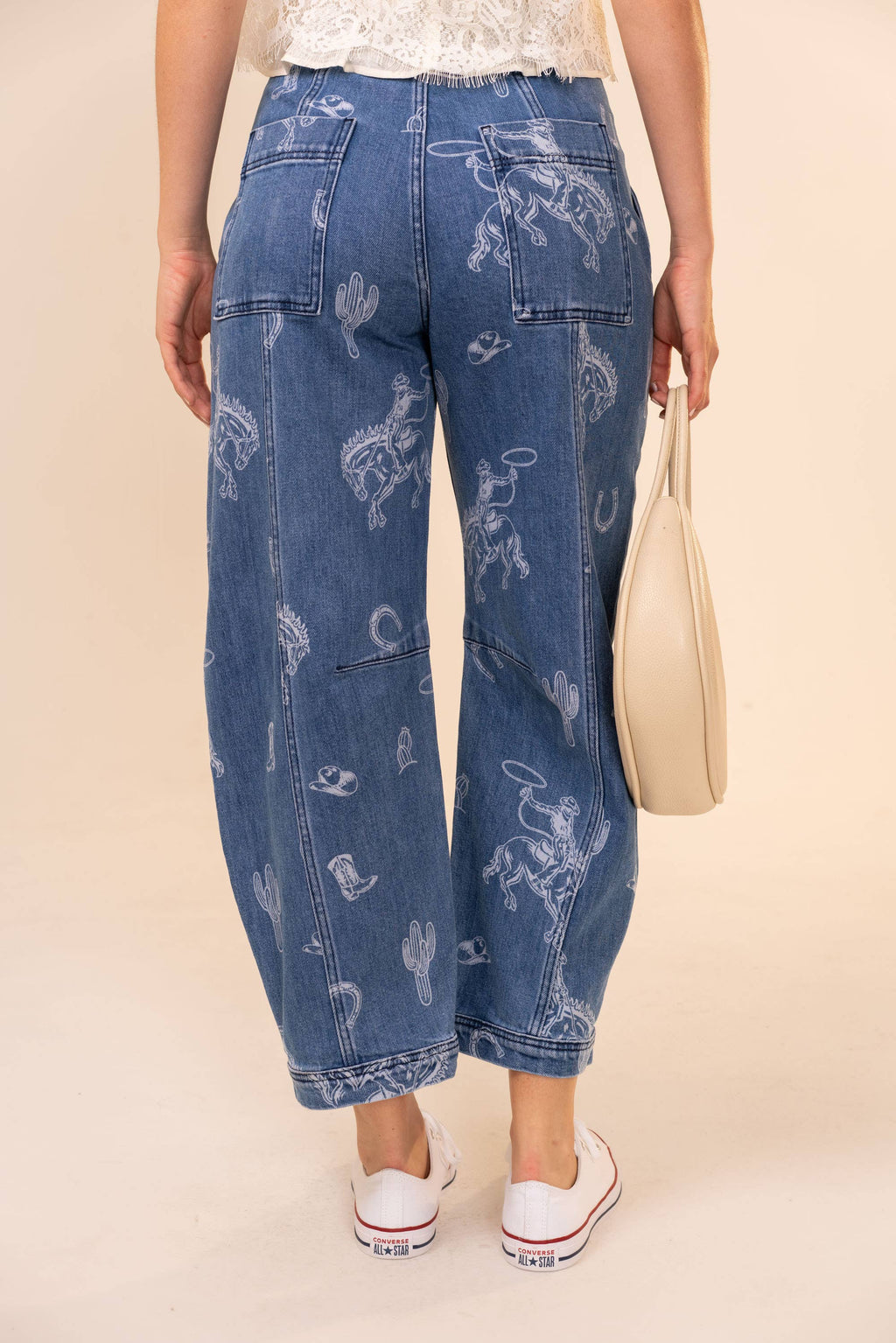 91785P Western Print Barrel Leg Denim Jean: MEDIUM WASH / S-M-L (2-2-2)
