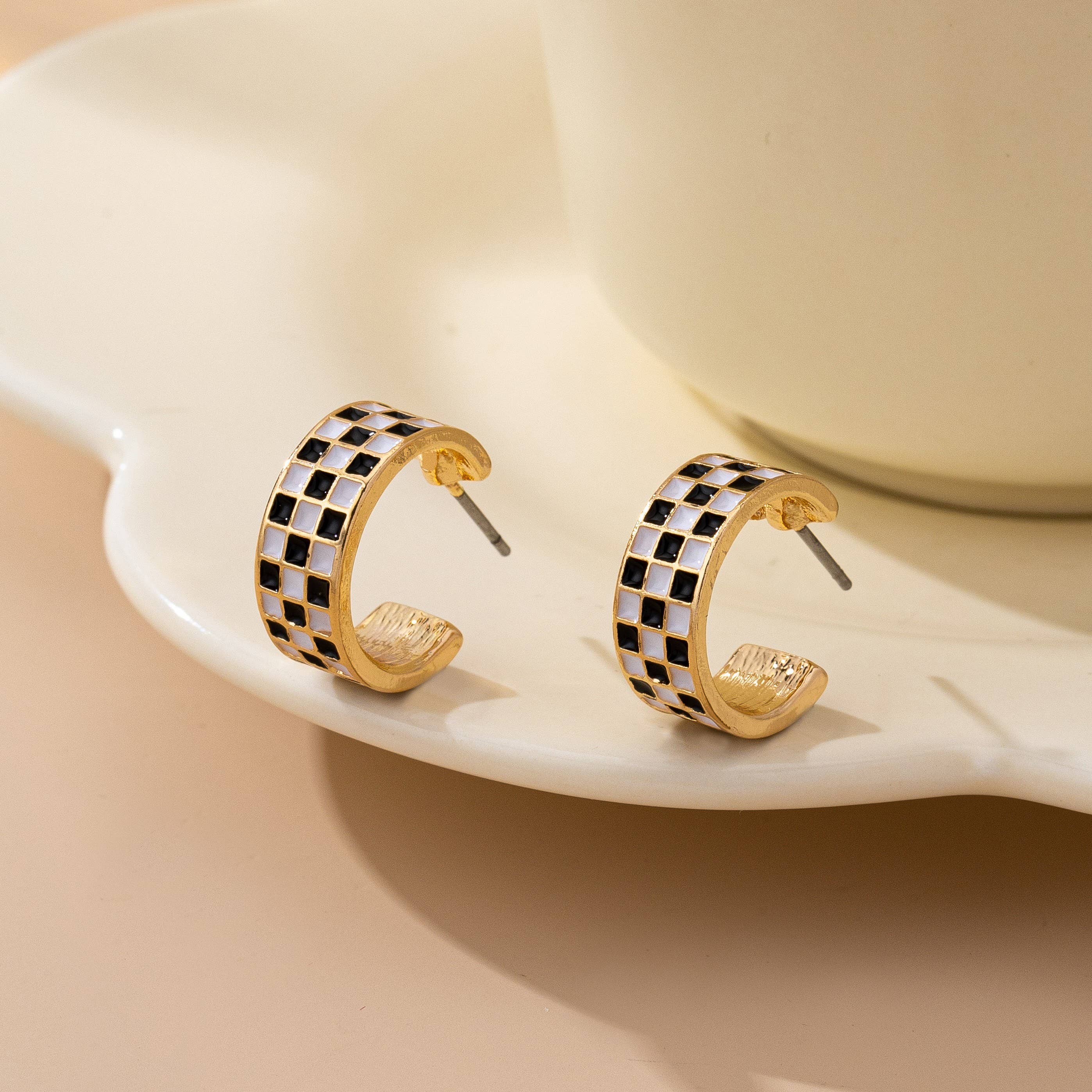 CHECKER EARRINGS